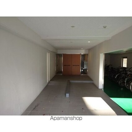 プラージュ大曽根[1LDK/32.17m2]のエントランス