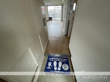 オックスフォード・サーカス土居田Ⅱ[3LDK/52.65m2]の玄関