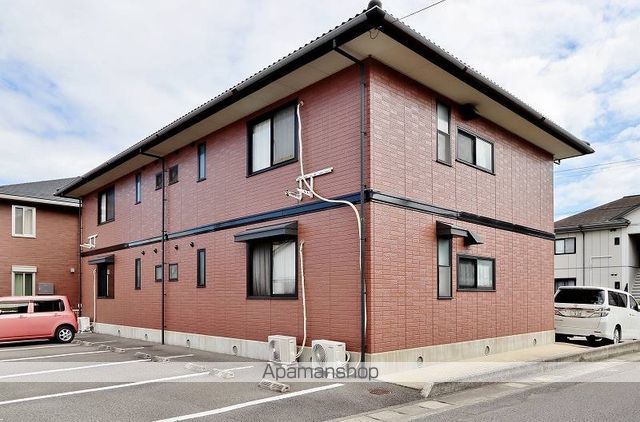 アムール C棟の外観写真