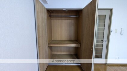 ロイヤルアットハイツ[1K/30.4m2]の収納