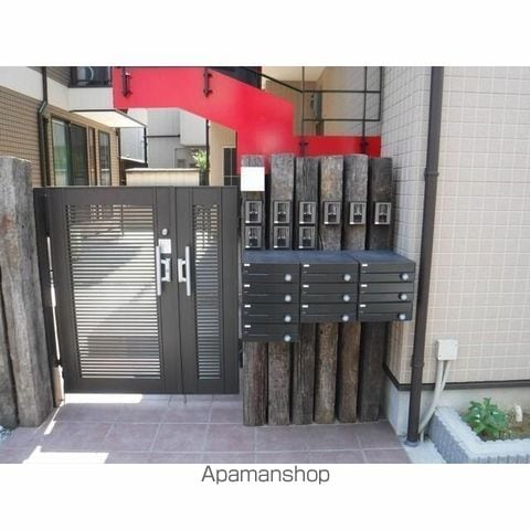 K’Sヴィラ中野Aの玄関写真
