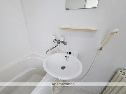 メゾン川吾[2K/36.45m2]の洗面所