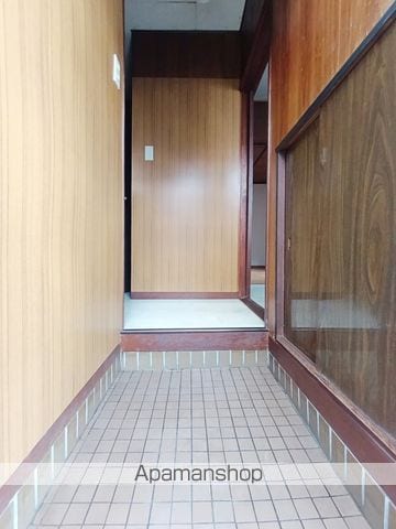 ロイヤルアパートの内装写真