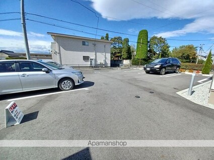 エル・ソラーレ[1LDK/37.63m2]の駐車場