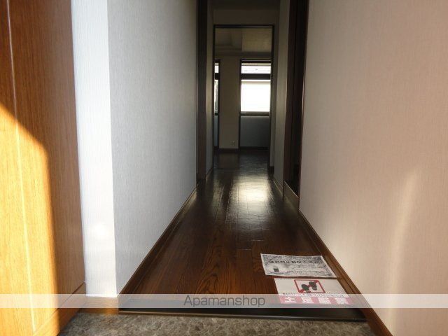サバービアの内装写真