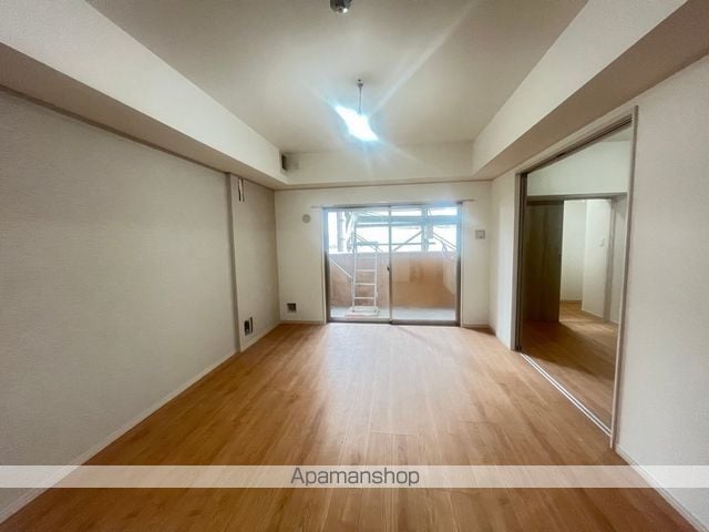 ブルースカイ平原の内装写真