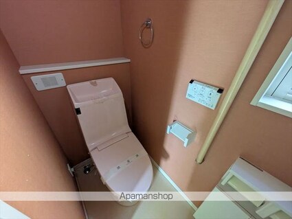 駅東Ａ邸[2LDK/83.21m2]のトイレ