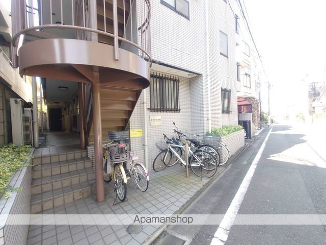 エクセル荻窪の玄関写真