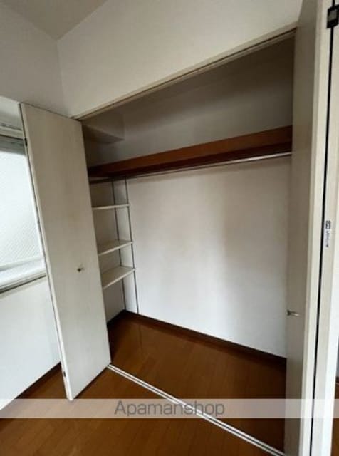 コンシェリアＲ四谷[1R/25.67m2]の収納