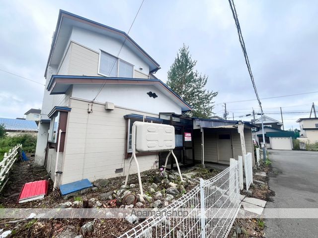白鳥町8番貸家の外観写真