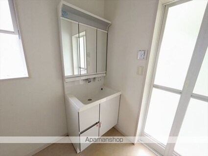 駅東Ａ邸[2LDK/83.21m2]の洗面所