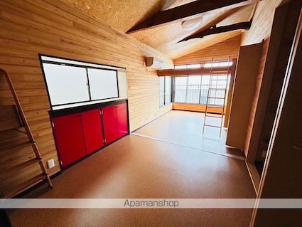 ゆかりハイツ[1K/30m2]のリビング・居間