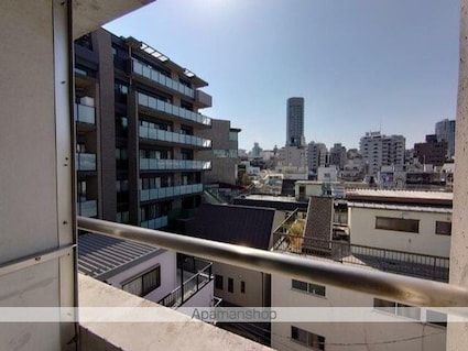 東京都新宿区住吉町[1R/18.77m2]の眺望