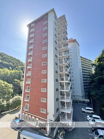 マンション住吉川の外観写真