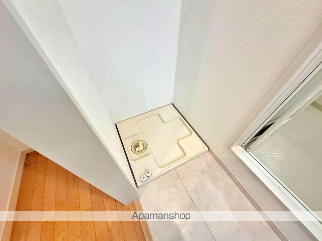 レジア三津屋南の内装写真