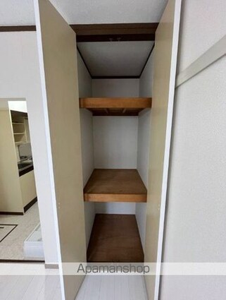 プラネックスＨＯＺＯ[1K/18m2]の収納