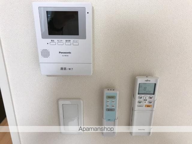 ELEGANZの内装写真