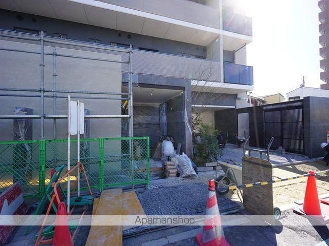 シーズンフラッツ今池NORTHの玄関写真