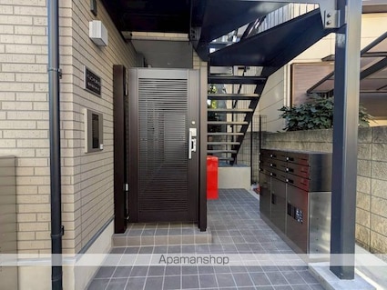 パインヒル１８[1K/25.2m2]のエントランス