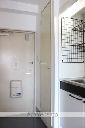 メゾンエル御幸[1R/20.09m2]の玄関