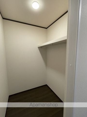VIVIANA TOPの内装写真