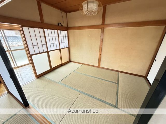 ＪＲ常磐線 泉駅 バス乗車時間：32分 最寄りバス停で下車 徒歩4分 2階建 築45年の内装写真