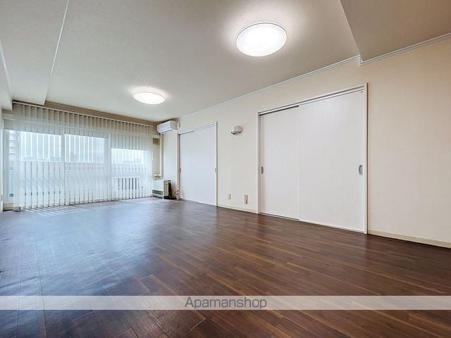 ファッションコーポラスの内装写真