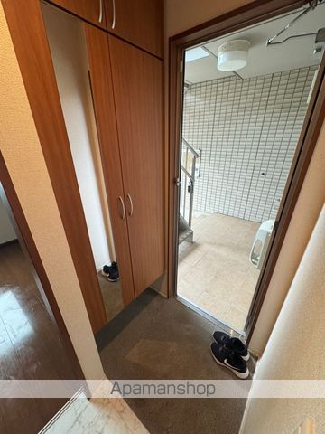 シャトル小松の内装写真