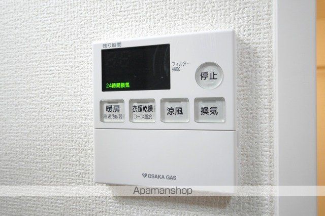 SーRESIDENCE新大阪WESTの内装写真