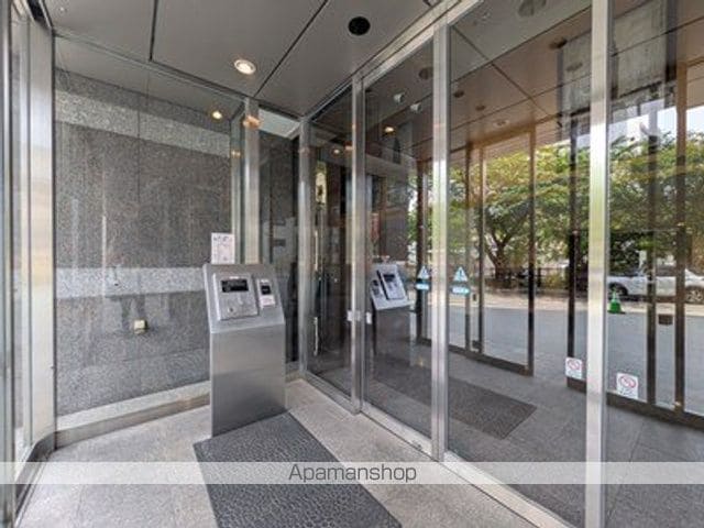 ティアラタワー中島倶楽部の玄関写真