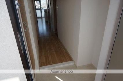 コンフォート上笠[1LDK/47.95m2]の玄関