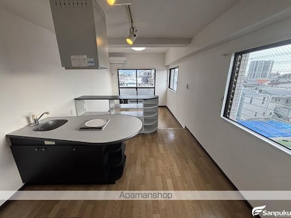 メゾン・ド・アーべリール[1R/28.5m2]の内装