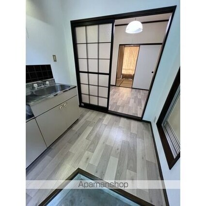 カーサソシアル[1K/17m2]の玄関