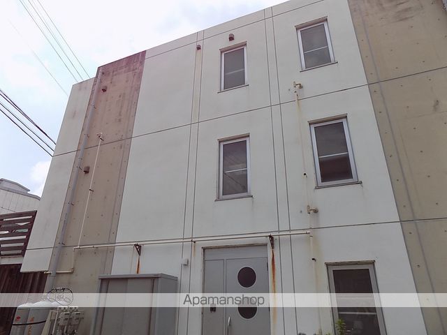 西枇杷島町テラスハウスの外観写真