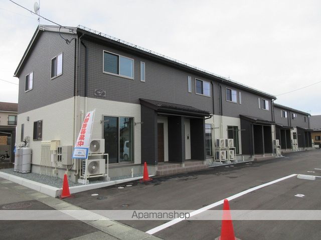APISV A棟の外観写真