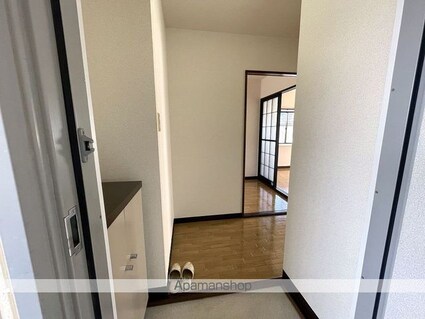 ラプラスプリティ[2DK/49.5m2]の玄関