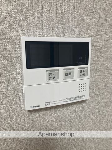 子安新田貸家の内装写真