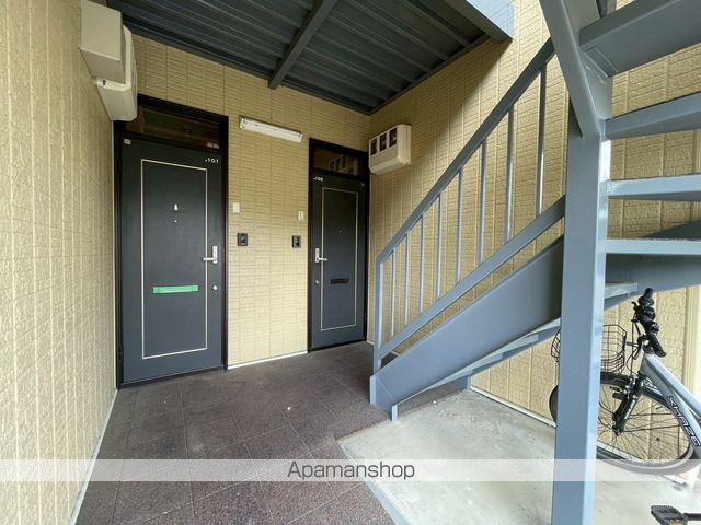 つちやパレスAの玄関写真