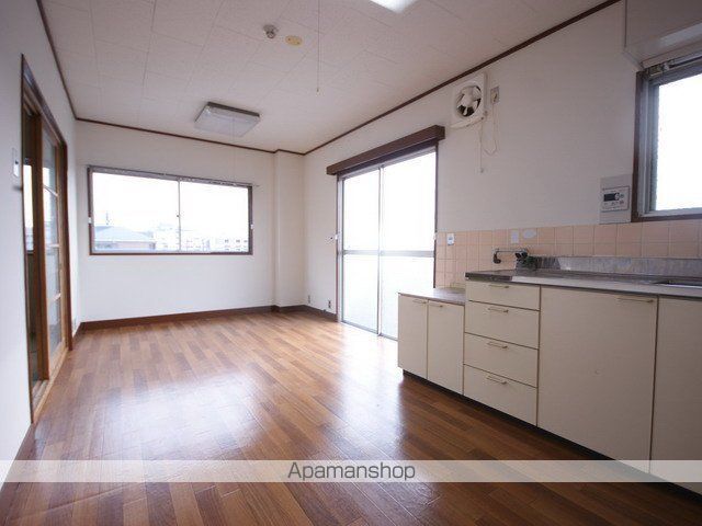 たかみビル事務所の内装写真