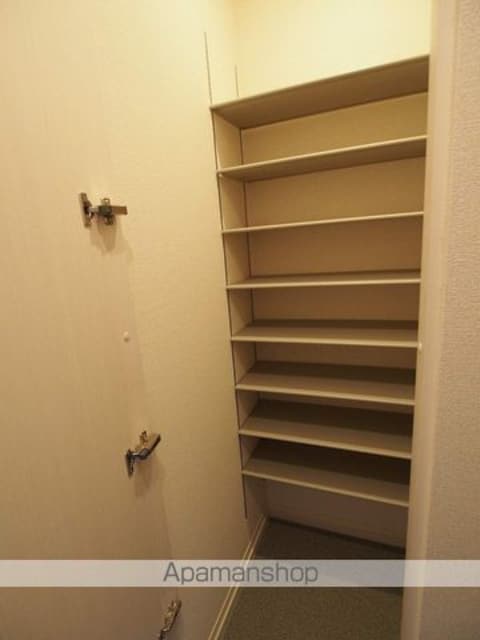 サンシャインヒルズ厨[1LDK/37.53m2]の玄関