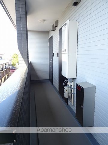 スカイハーツ新田の玄関写真