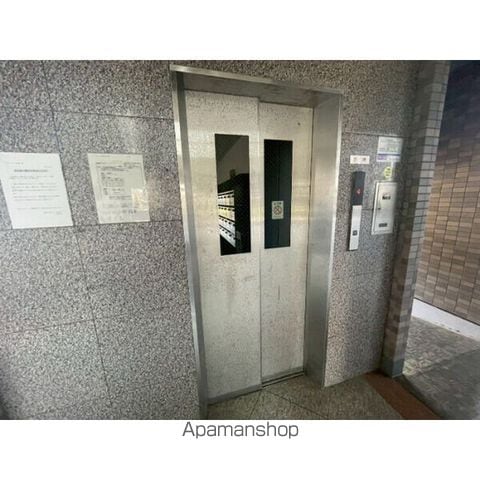 グランディルジンの外観写真