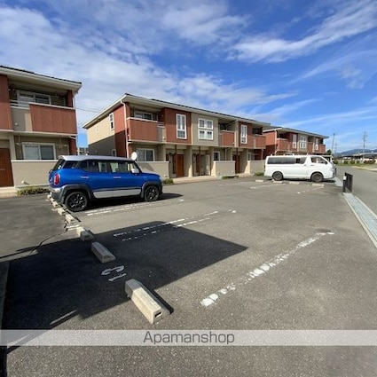 長野県伊那市西箕輪[2LDK/58.52m2]の駐車場