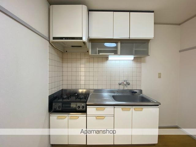 apartment 埼玉県八潮市緑町２丁目27-10
地図を見る