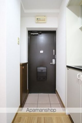 ミッキーロイヤル道後[1K/28.16m2]の玄関