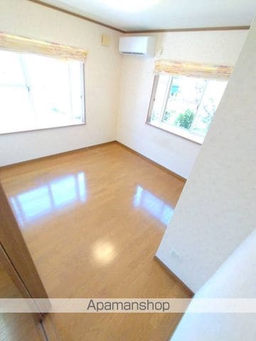 宮崎市 1階建 築22年の内装写真