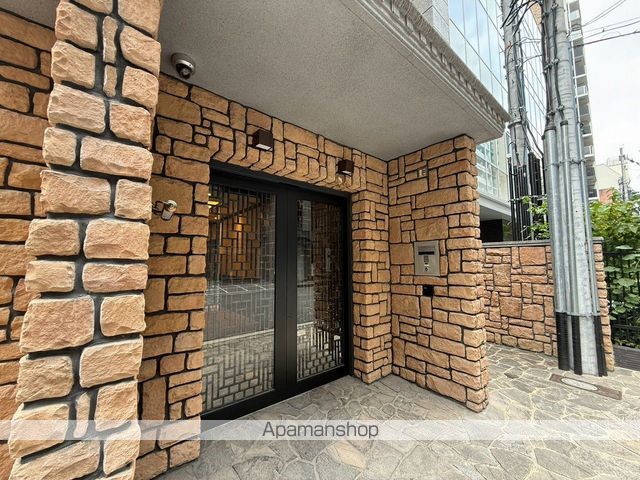 BーPROUD天満橋の玄関写真