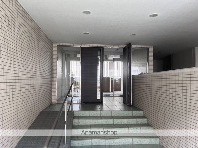 ブライディア上社の玄関写真