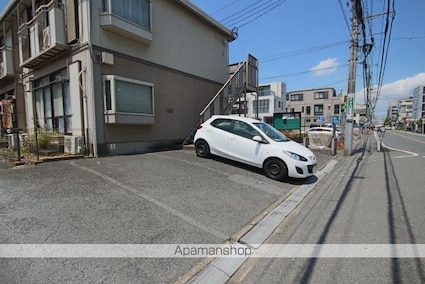 ハイム大手町Ｂ[2DK/41.3m2]の駐車場1