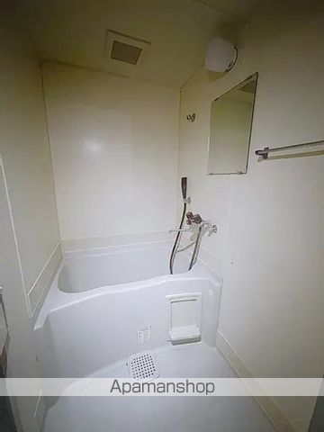 ロイヤルヒルズの内装写真